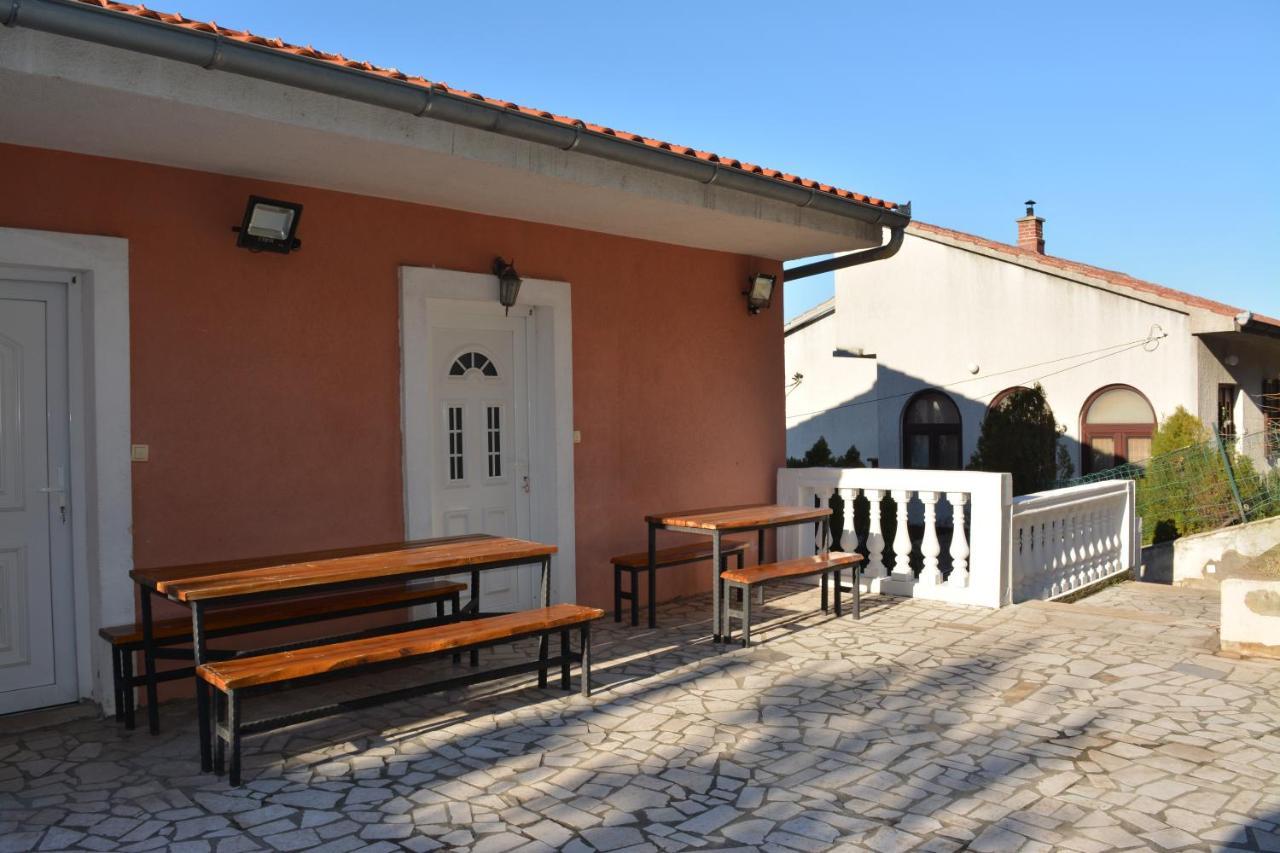 Apartments & Room Madi Сен Екстериор снимка