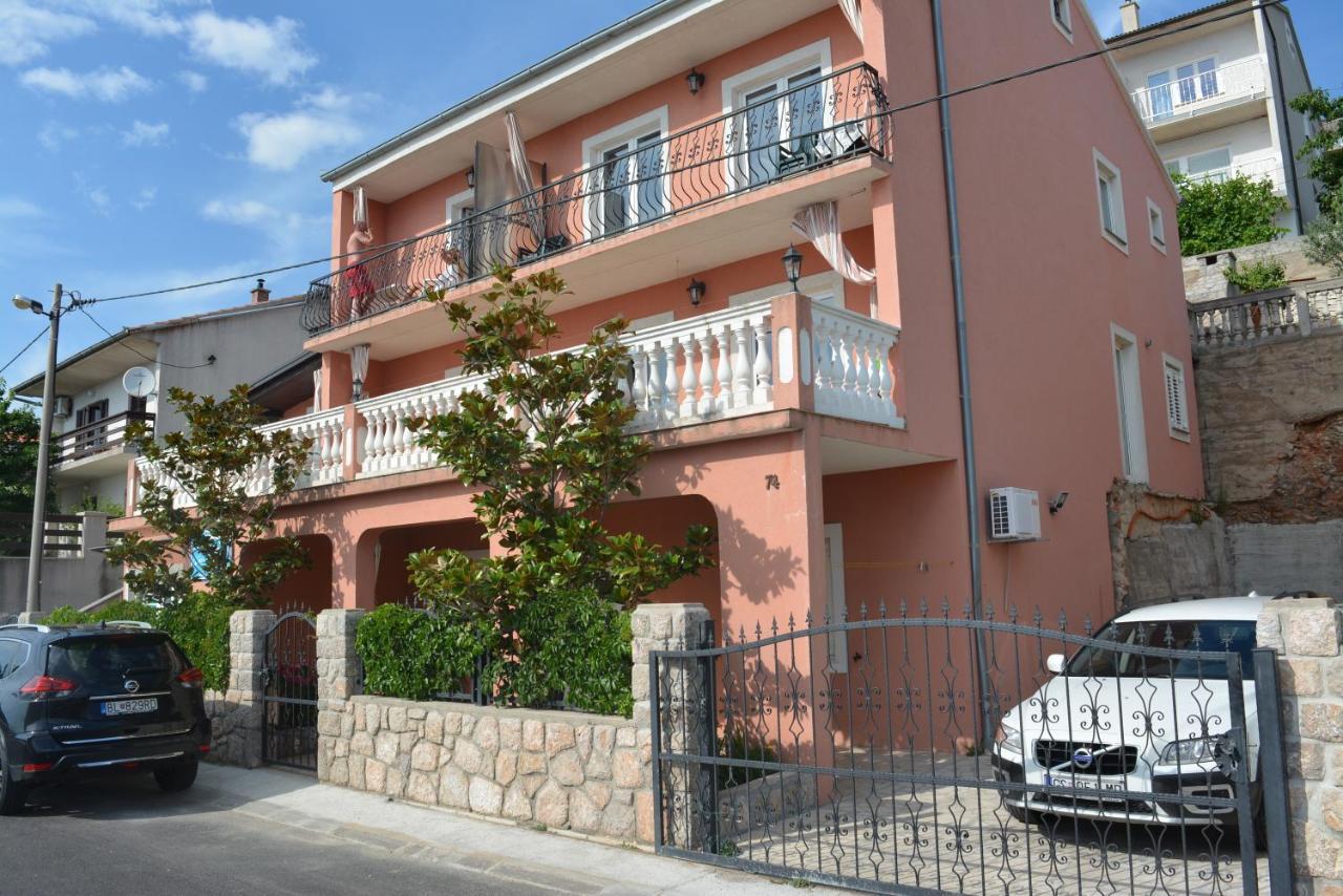 Apartments & Room Madi Сен Екстериор снимка