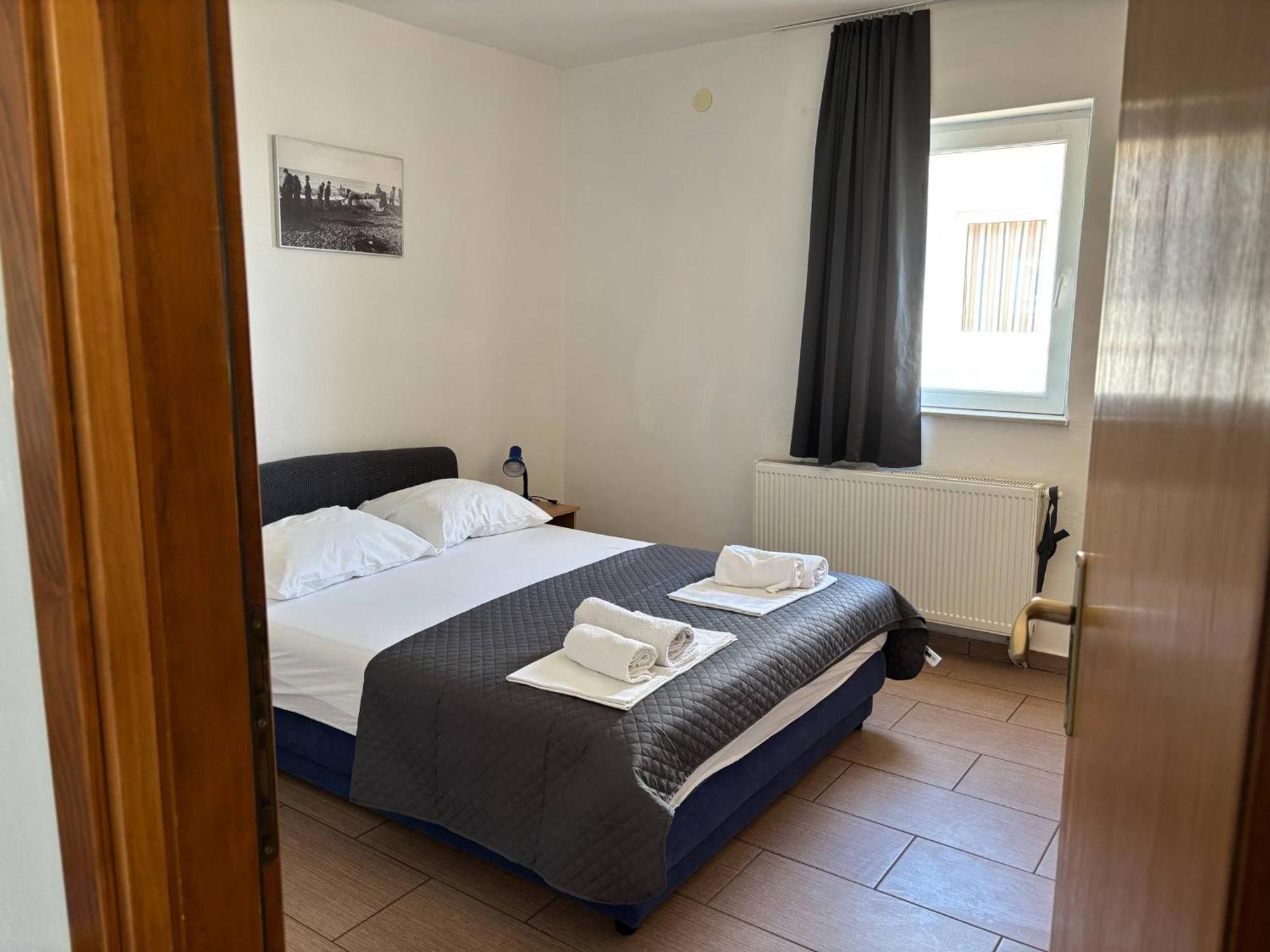 Apartments & Room Madi Сен Екстериор снимка